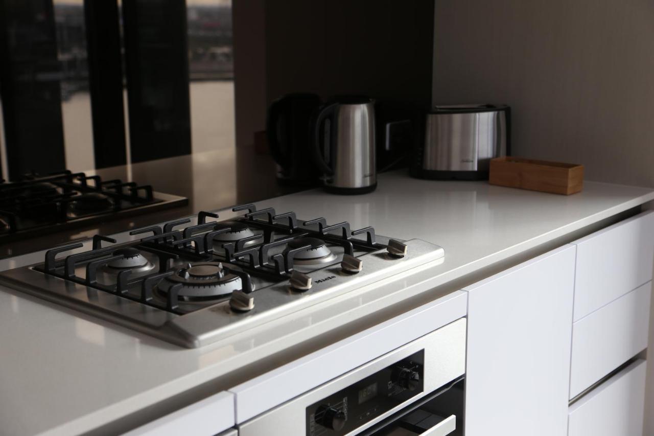 Pars Apartments - Collins Wharf Waterfront, Docklands Melbourne Bagian luar foto