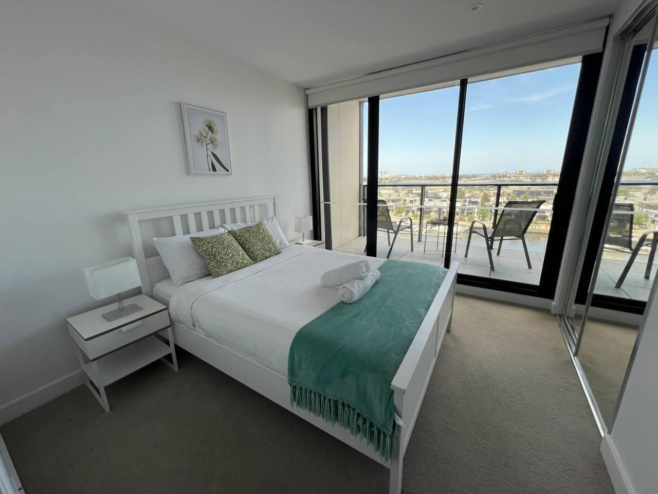 Pars Apartments - Collins Wharf Waterfront, Docklands Melbourne Bagian luar foto