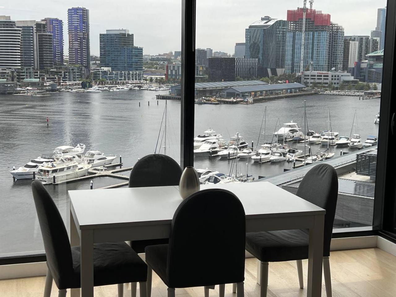 Pars Apartments - Collins Wharf Waterfront, Docklands Melbourne Bagian luar foto